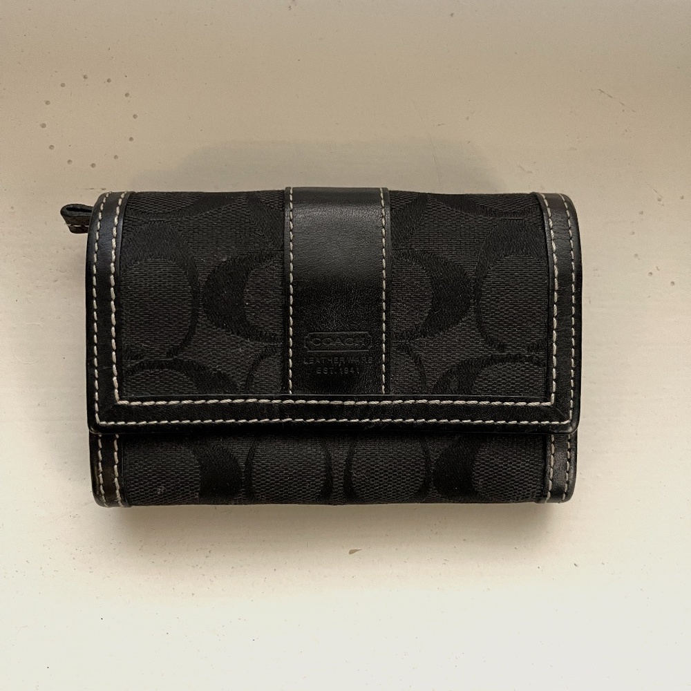 Signature C Coach Wallet